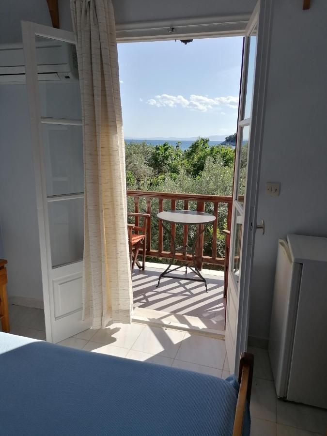 Limnonari Beach Rooms Skopelos Town Exterior photo