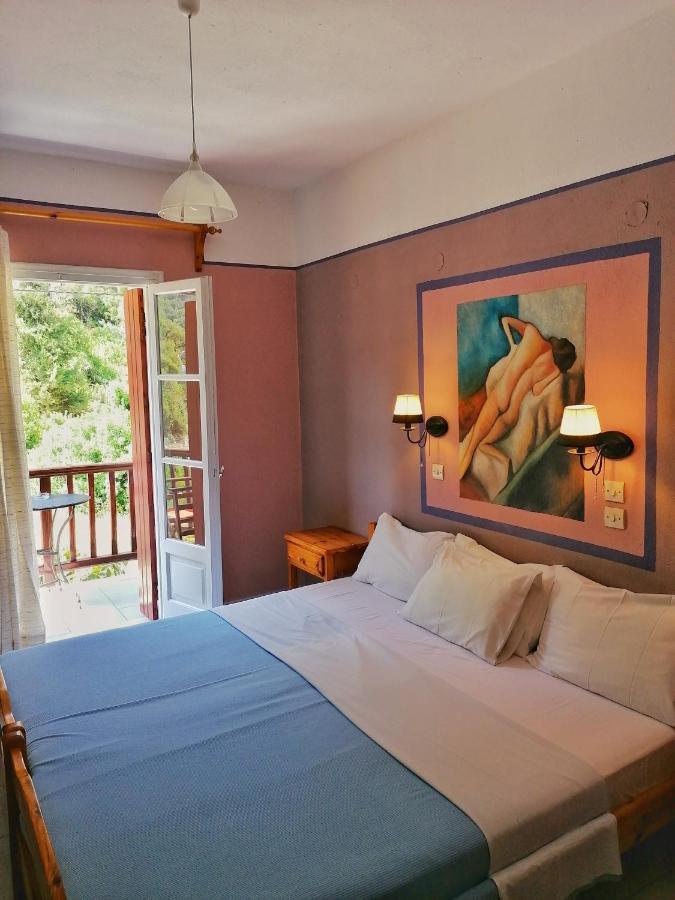 Limnonari Beach Rooms Skopelos Town Exterior photo